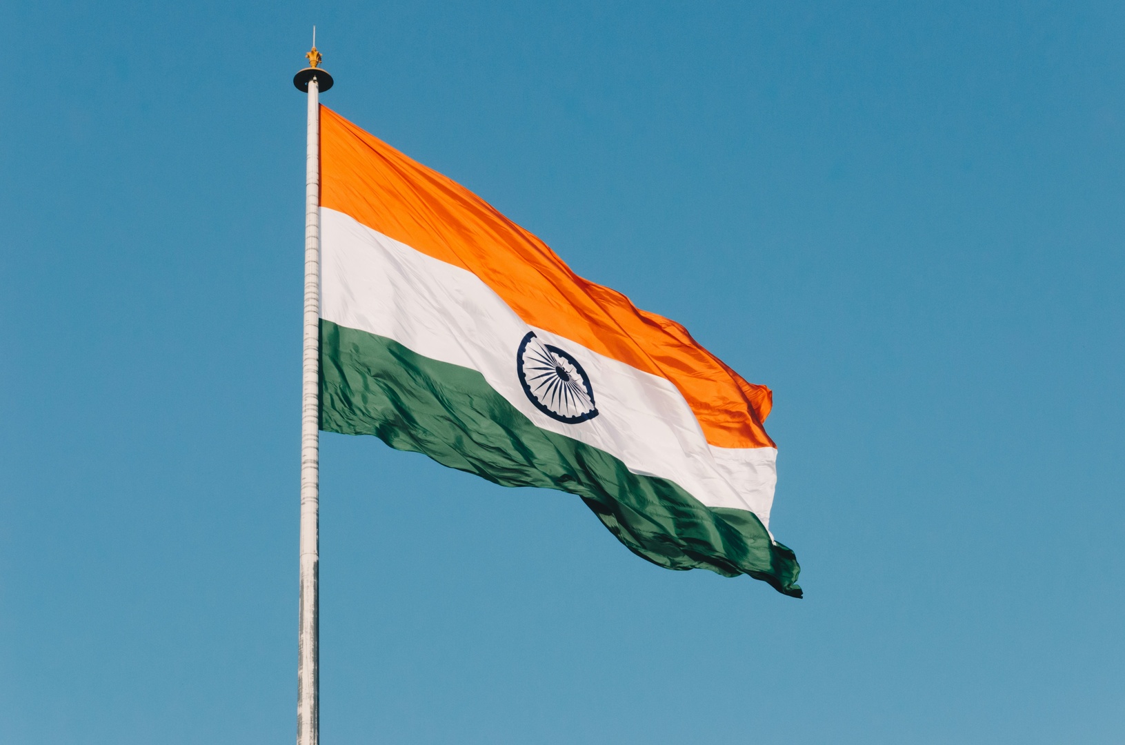 Indus Towers покупает вышки сотовой связи у двух подразделений Bharti Airtel