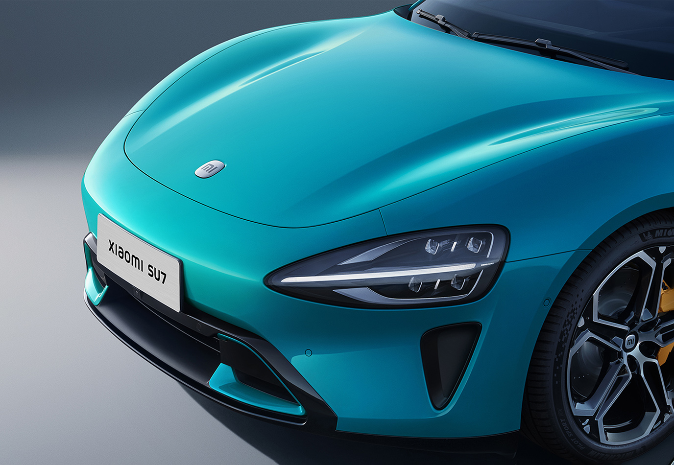 Дайджест 01.04.2025: авария Xiaomi SU7, атомная батарейка