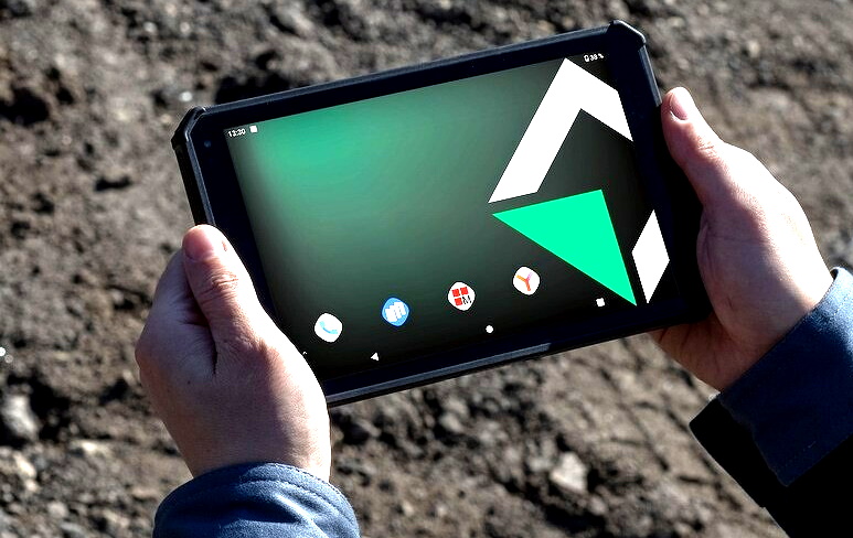 Планшет MIG T8X Gen.2: выдерживает падение на бетон с 1,2 м и оснащен съемным аккумулятором