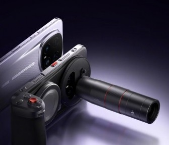 Honor Magic8 RSR Porsche Design Edition: смартфон с телеобъективом-удлинителем