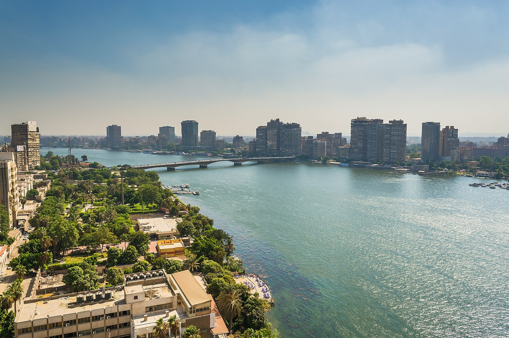 Египетские операторы связи объявляют о запуске услуги звонков через Wi-Fi сразу после запуска eSIM