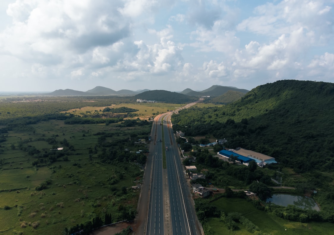 В индийском штате Одиша заложен фундамент предприятия по производству микросхем с 3D-интеграцией полупроводников