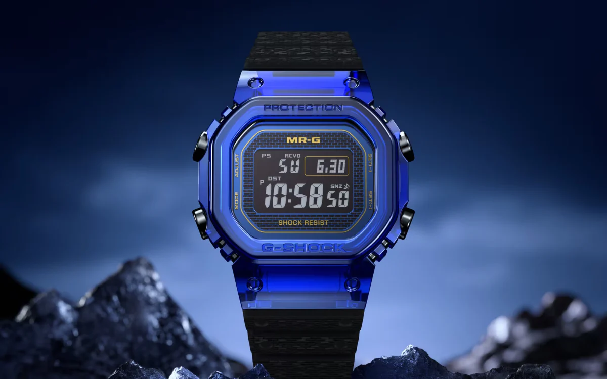 Casio выпустила лимитированную серию часов G-Shock MRG-D5000 с синим сапфировым стеклом всего из 20 экземпляров