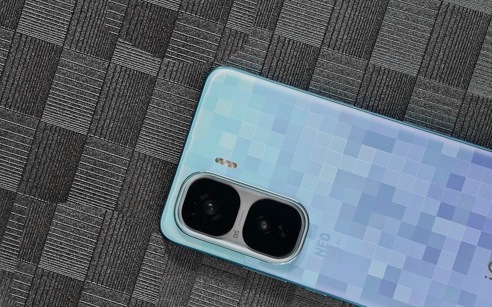 Стали известны характеристики нового смартфона iQOO Neo 10 Pro+