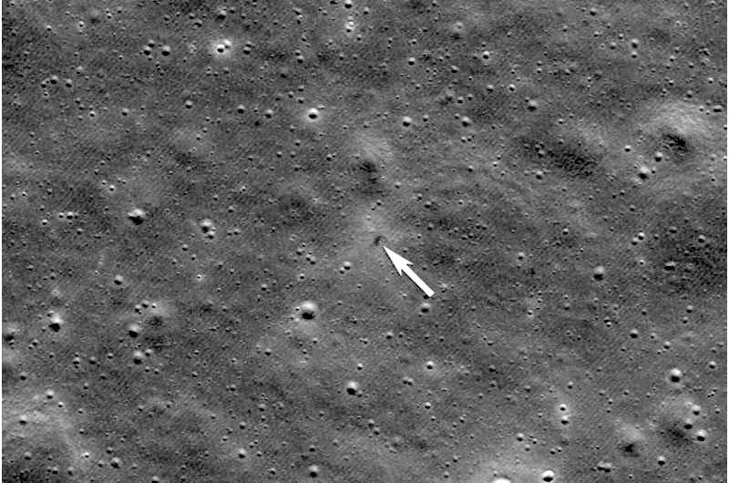 Lunar Reconnaissance Orbiter сфотографировал место крушения японского лунного модуля