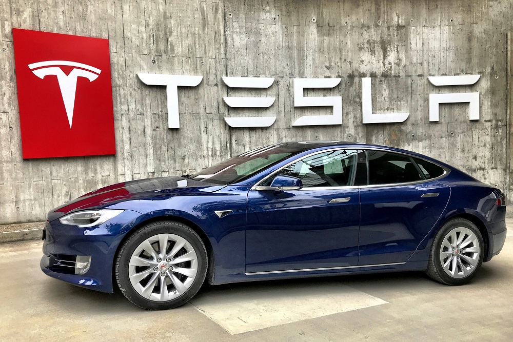 В Tesla улучшат ИИ-автопилот на фоне унылых продаж второго квартала