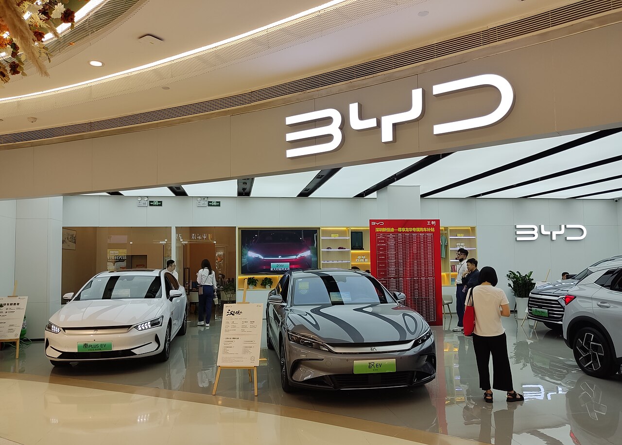 IT Web Africa: «Китайская Tesla» BYD инвестирует миллиарды в расширение в ЮАР